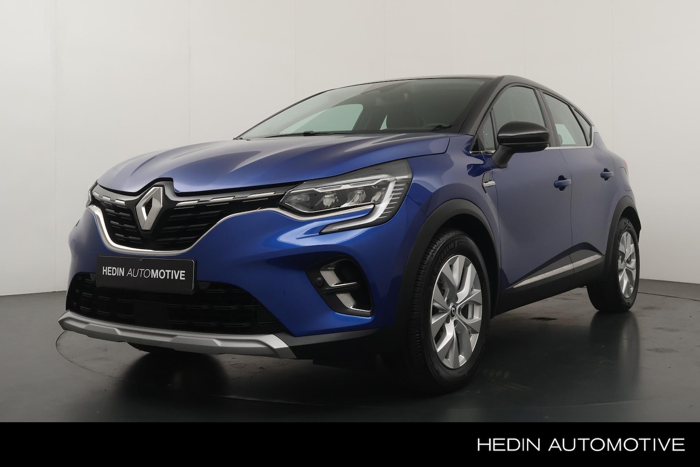Renault Captur - 1.6 E-Tech Plug-in Hybrid 160 Serie Limitée E-TECH | Navigatie | Camera | Parkeersensoren - AutoWereld.nl