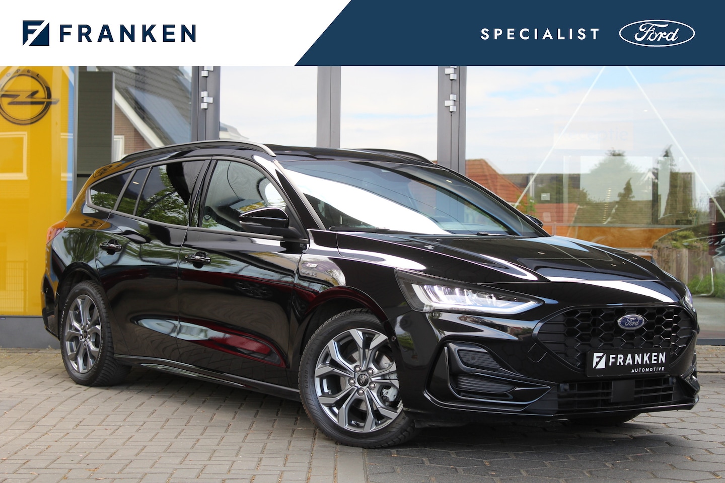 Ford Focus Wagon - 1.0 EcoBoost Hybrid ST Line X | Winterpack | Adaptive cruise | Trekhaak | Camera - AutoWereld.nl