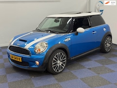 MINI Cooper S - 1.6 / PANORAMADAK / NETTE AUTO / VOLLEDIGE ONDERHOUD