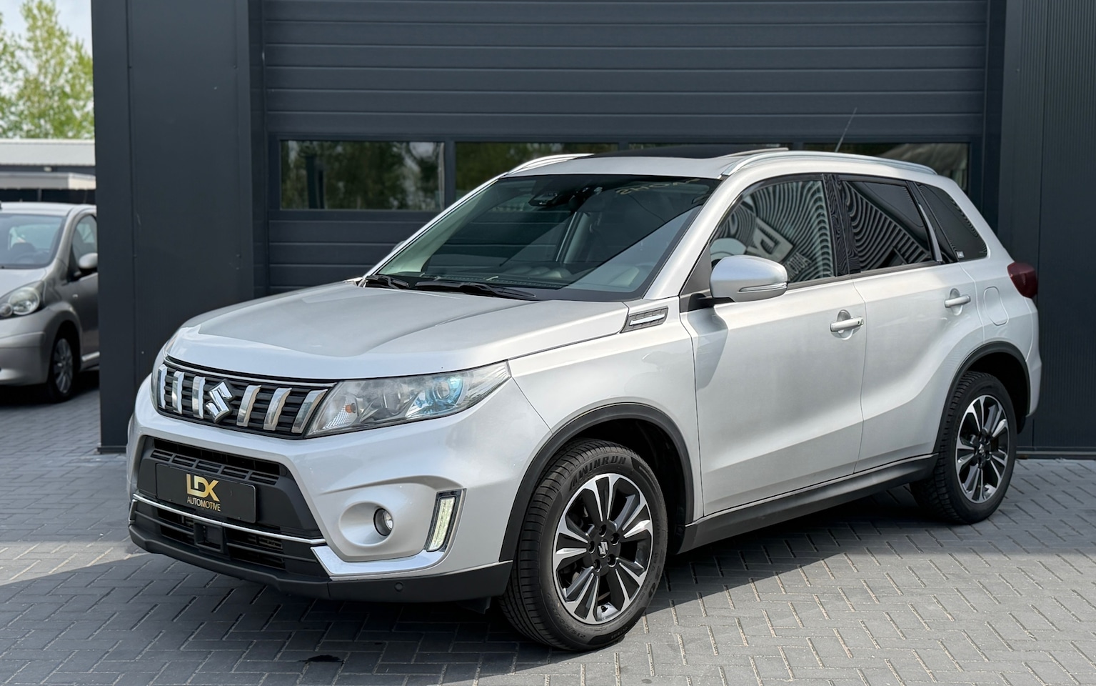 Suzuki Vitara - 1.0 Boosterjet Stijl Pano|Camera|Dodehoek - AutoWereld.nl