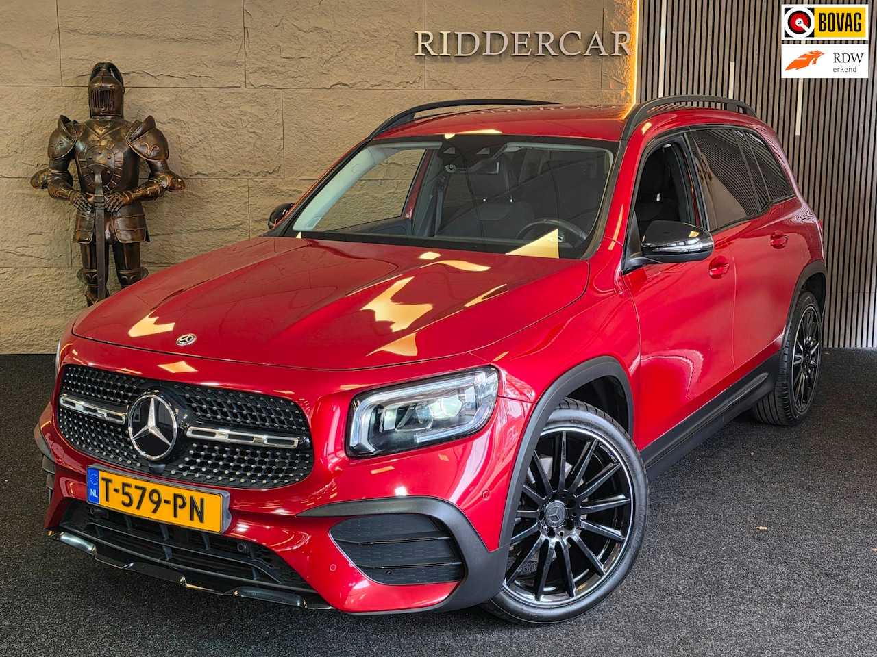 Mercedes-Benz GLB - 200 Premium Plus AMG 7p|GARANTIE|TREKHAAK|NAVI|CRUISE|SFEERVERLICHTING - AutoWereld.nl