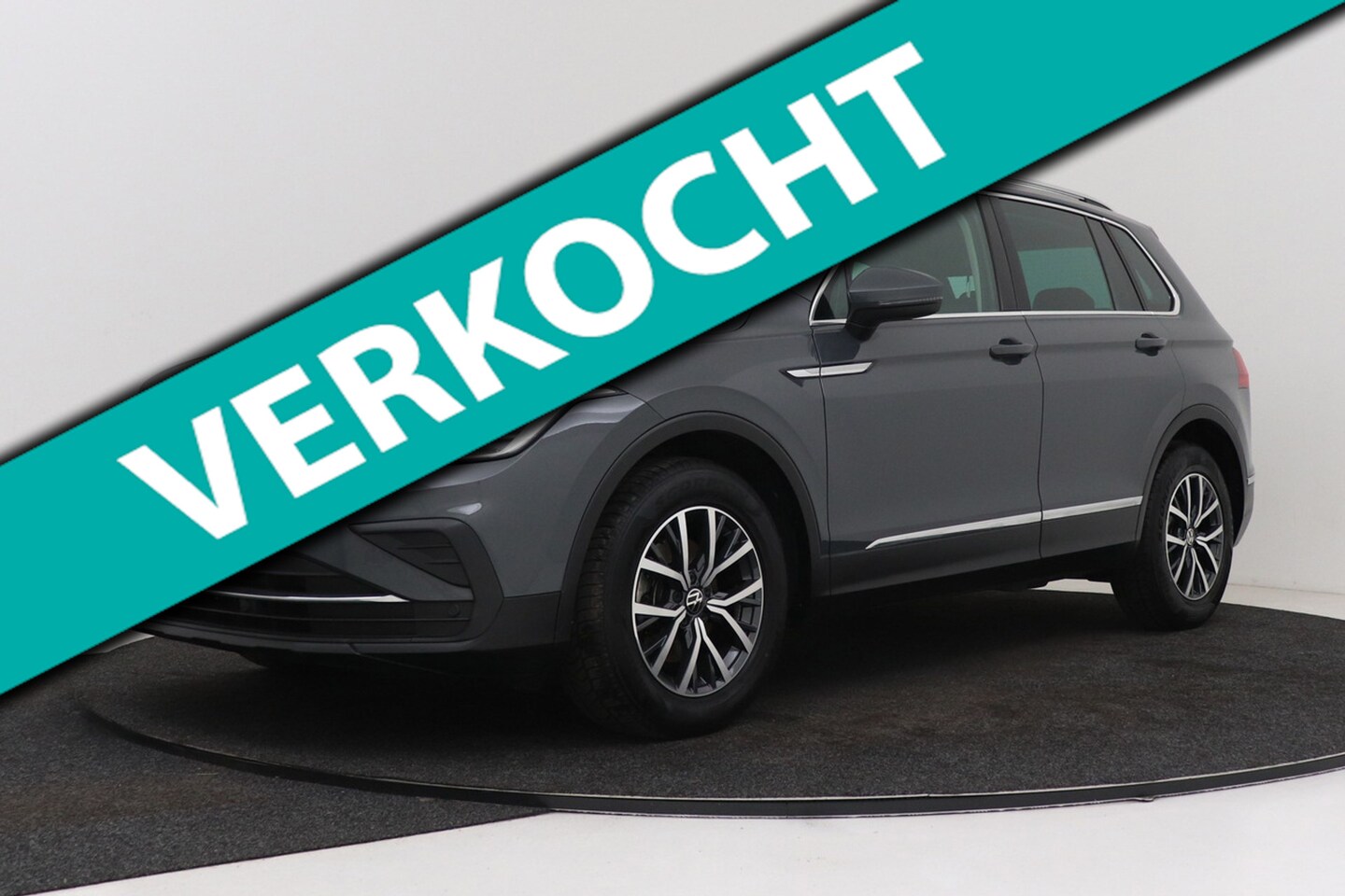 Volkswagen Tiguan - 1.5 TSI Life Business | 3-zone climate | Stoelverwarming | Adap Cruise - AutoWereld.nl