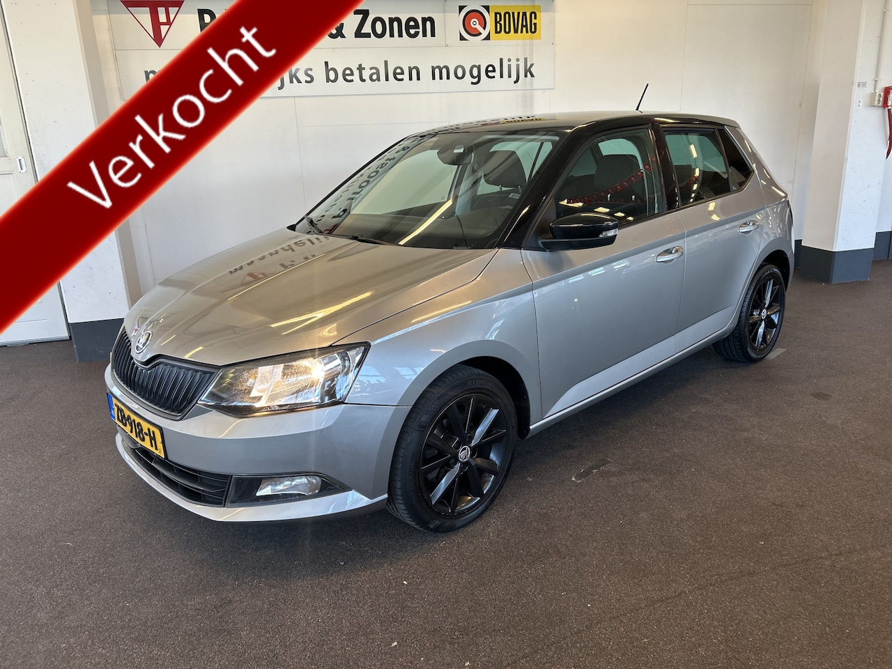 Skoda Fabia - 1.0 Sport | Cruise control | Airco | Parkeersensoren | Bluetooth | LM Velgen - AutoWereld.nl