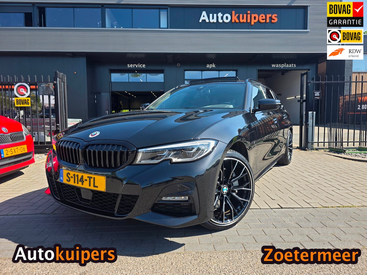 BMW 3-serie Touring - 330e High Executive | Met o.a. panoramadak, AppleCarPlay/AndroidAuto, achteruitrijcamera, - AutoWereld.nl