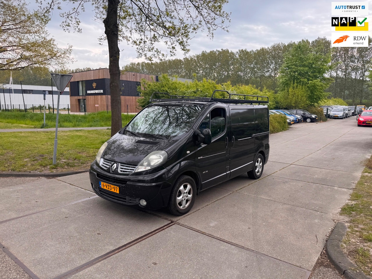 Renault Trafic - 2.0 dCi T27 L1H1 Eco Black Edition Clima.Navi - AutoWereld.nl