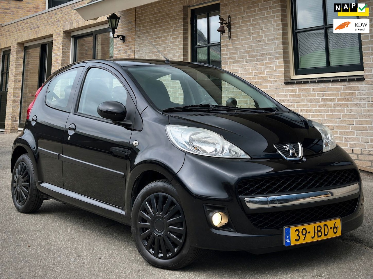 Peugeot 107 - 1.0-12V XS | AUTOMAAT | AIRCO | ELEK-PAKKET - AutoWereld.nl