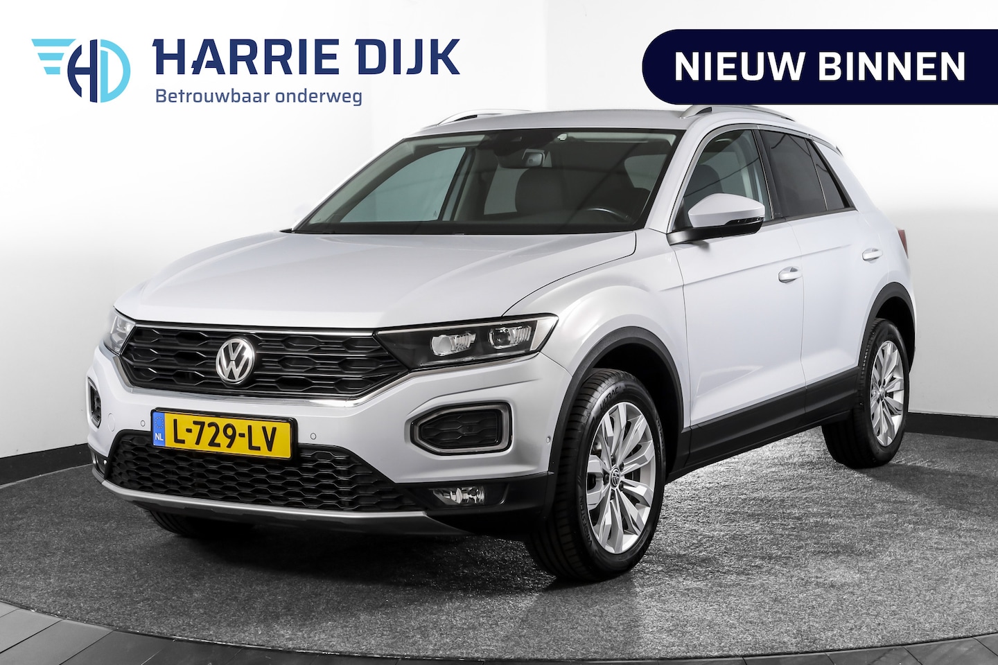 Volkswagen T-Roc - 1.5 TSI 150 PK Style - Automaat | Adapt. Cruise | PDC | Camera | NAV+App. Connect | ECC | - AutoWereld.nl