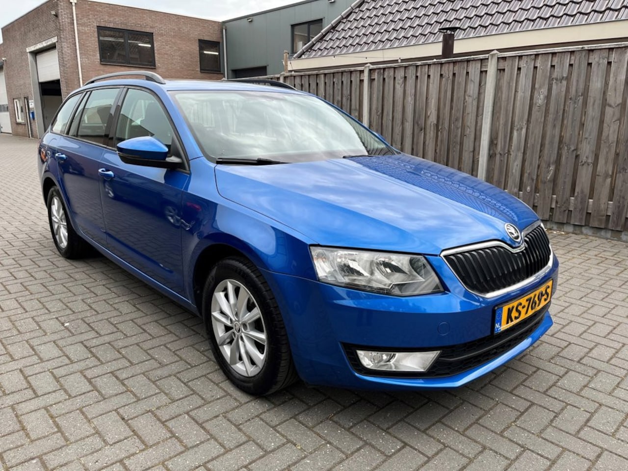 Skoda Octavia Combi - 1.0 TSI Greentech Ambition Business Panoramadak Trekhaak - AutoWereld.nl