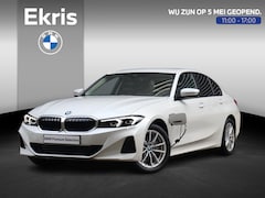 BMW 3-serie - Sedan 330e | High Executive | Comfort Access | Elektr. Voorstoelen | Sportstoelen | Hi-Fi