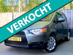 Mitsubishi Colt - 1.3 Invite NL Auto I Airco I Apk I Trekhaak I nette auto