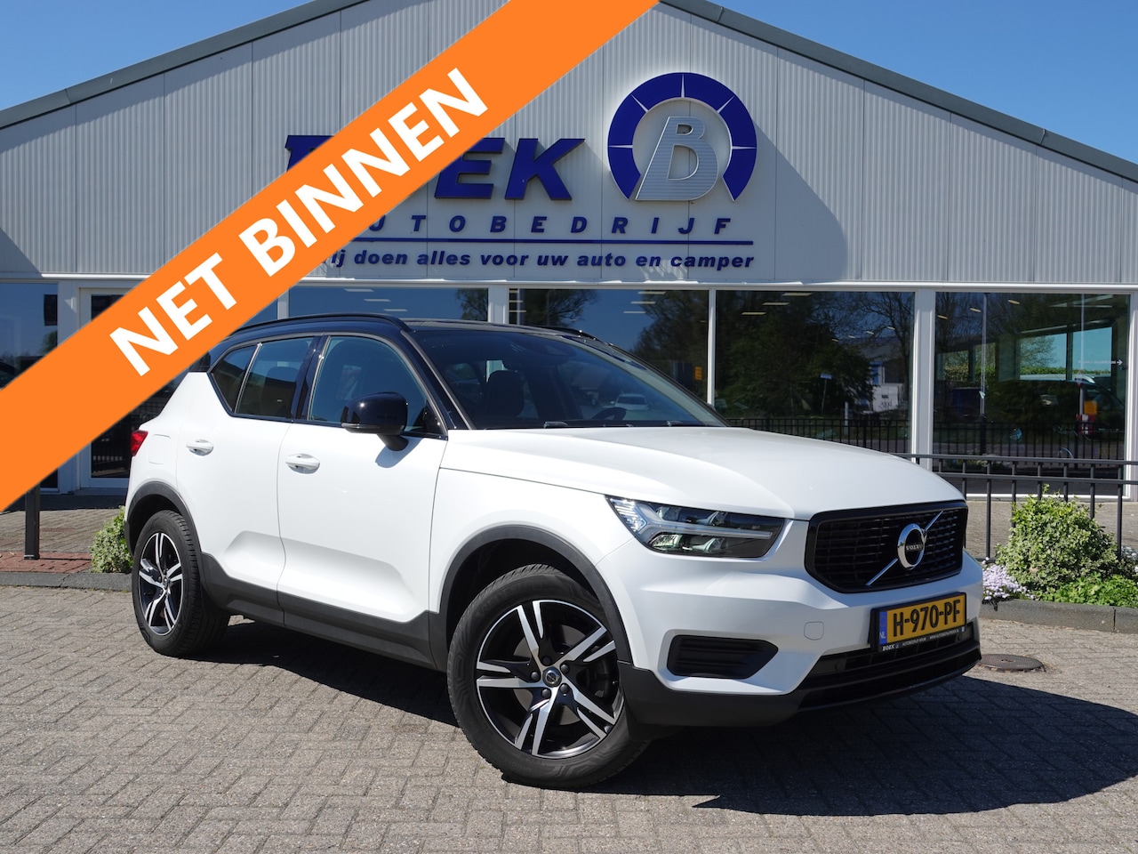 Volvo XC40 - 2.0 T4 190PK R-Design TREKH. | H-LEER | BLIS + CTA | NAVI - AutoWereld.nl