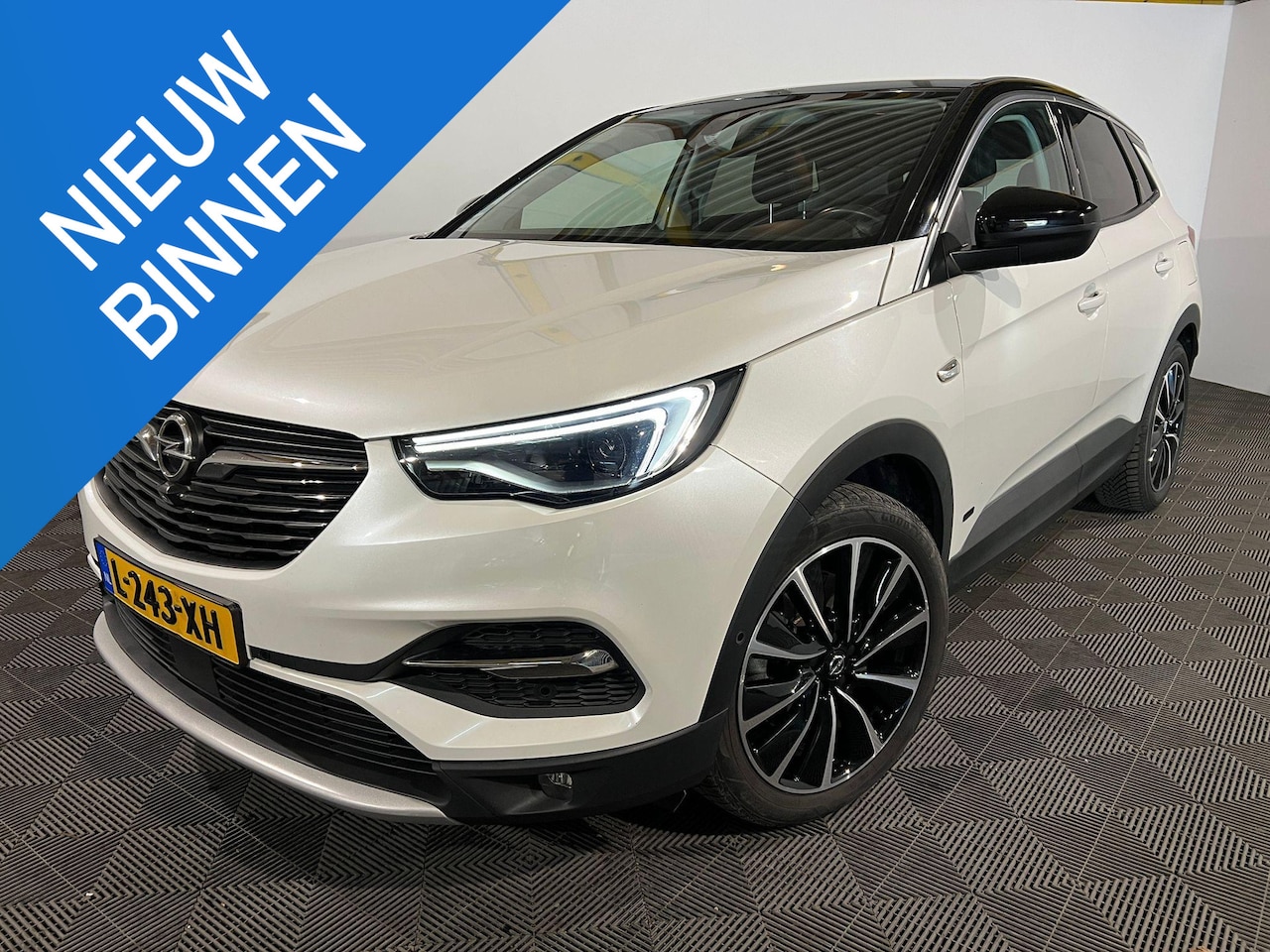 Opel Grandland X - 1.6 Turbo Hybrid4 Ultimate 1.6 Turbo Hybrid4 Ultimate - AutoWereld.nl