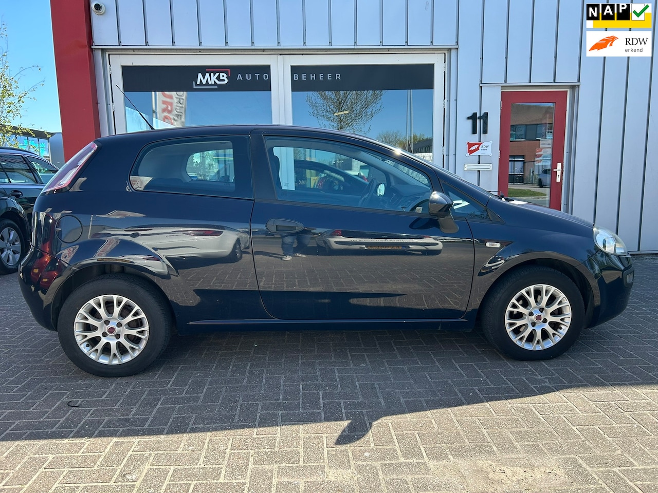 Fiat Punto Evo - 1.4 Business Airco/NIEUWE apk - AutoWereld.nl