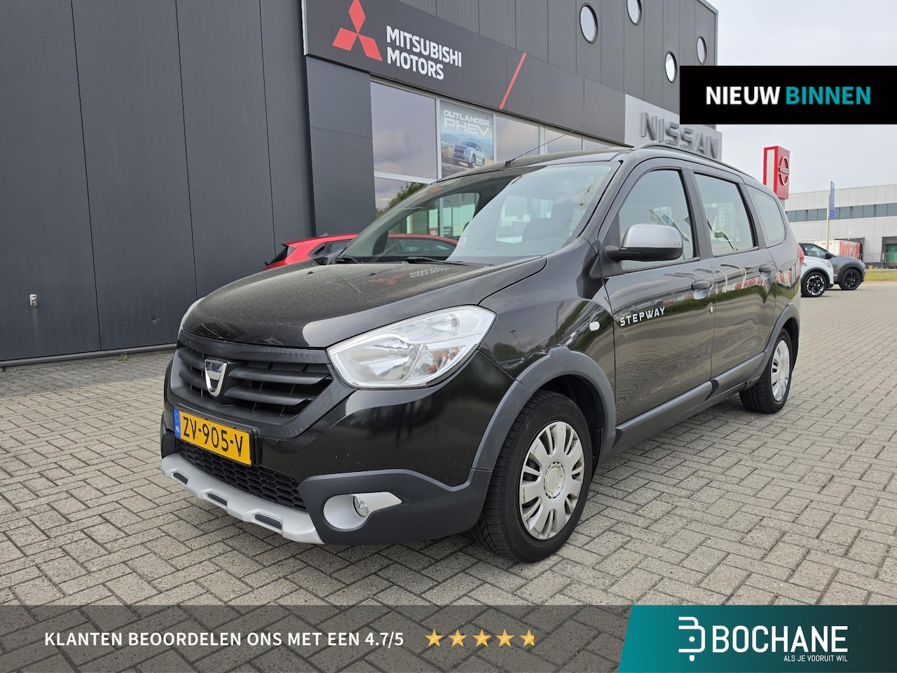 Dacia Lodgy - 1.2 TCe Stepway 5p. | Navigatie | Parkeersensoren | Cruise Control | - AutoWereld.nl