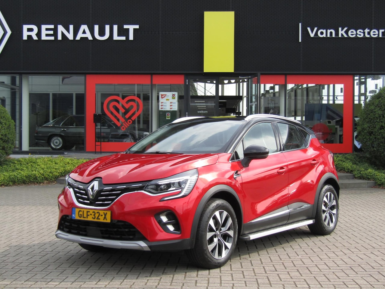 Renault Captur - TCe 130pk GPF EDC Intens / Navigatie / Camera / Blindspot / Adaptive Cruise - Control - AutoWereld.nl