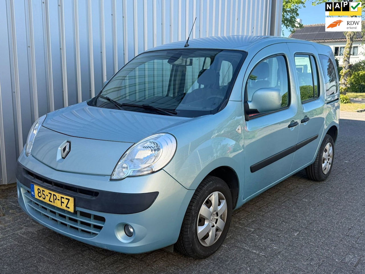 Renault Kangoo Family - 1.6-16V / AIRCO / NWE APK NAP - AutoWereld.nl
