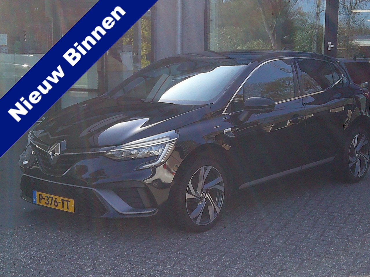 Renault Clio - 1.0 TCe R.S. Line Staat in De Krim - AutoWereld.nl