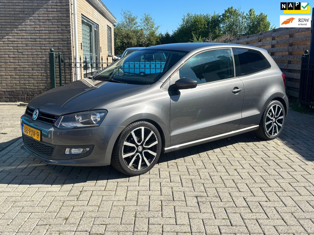 Volkswagen Polo - 1.4-16V Comfortline | nette auto | airco | cruise | nieuwe apk ! - AutoWereld.nl