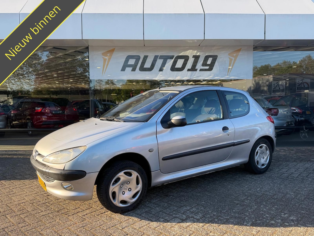 Peugeot 206 - 1.4 Gentry Automaat - AutoWereld.nl