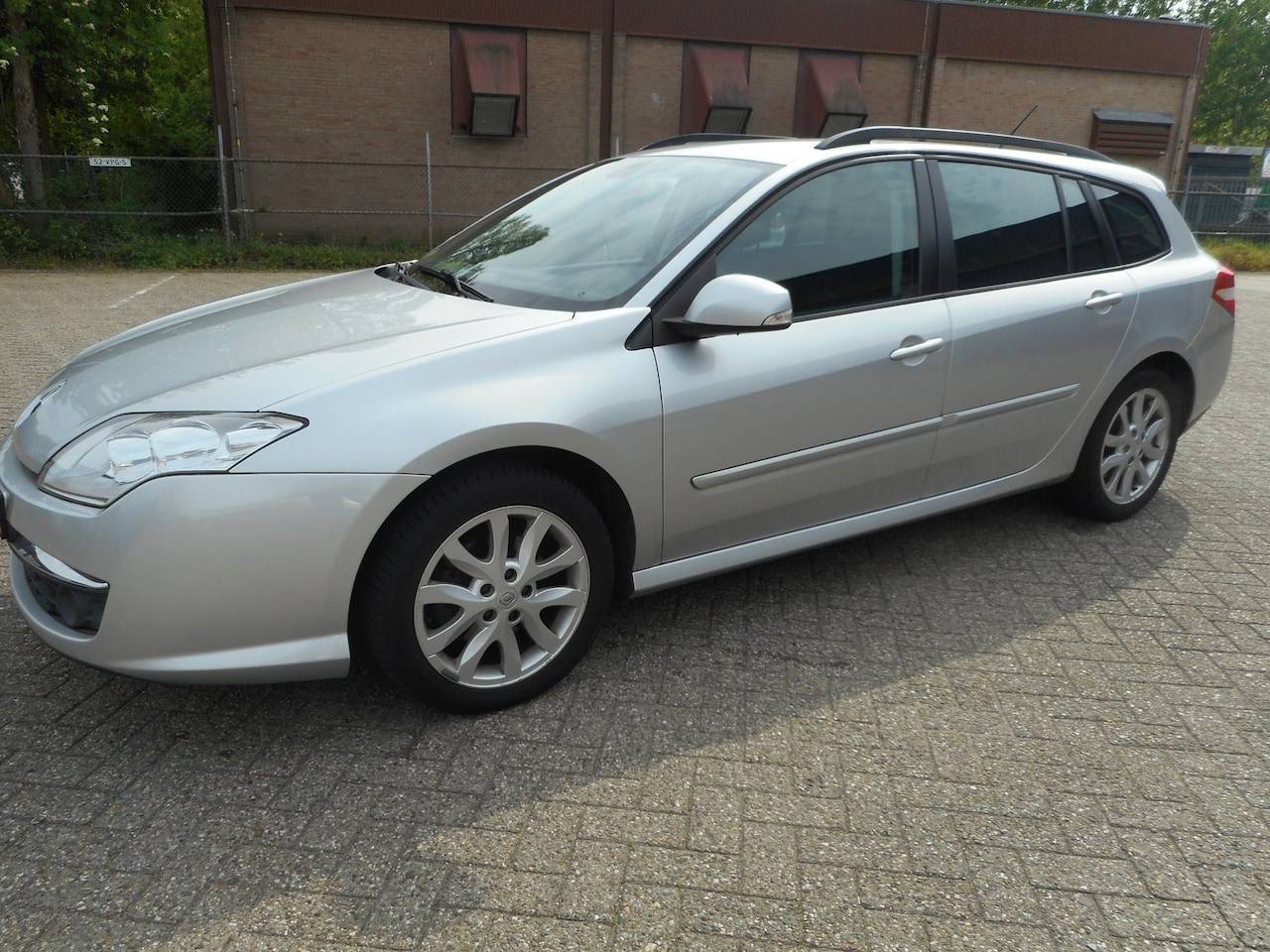 Renault Laguna Estate - 2.0 16V Sélection Business 2.0 16V Sélection Business - AutoWereld.nl