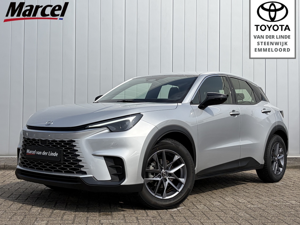 Lexus LBX - Business Line 2WD Parkeer en Dodehoek Sensoren Stoel Stuur Verwarming - AutoWereld.nl