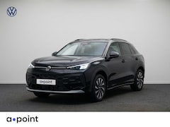 Volkswagen T-Roc - Life First Edition 1.5 eTSI 85 kW / 116 PK SUV 7 v Achteruitrijcamera | Carplay
