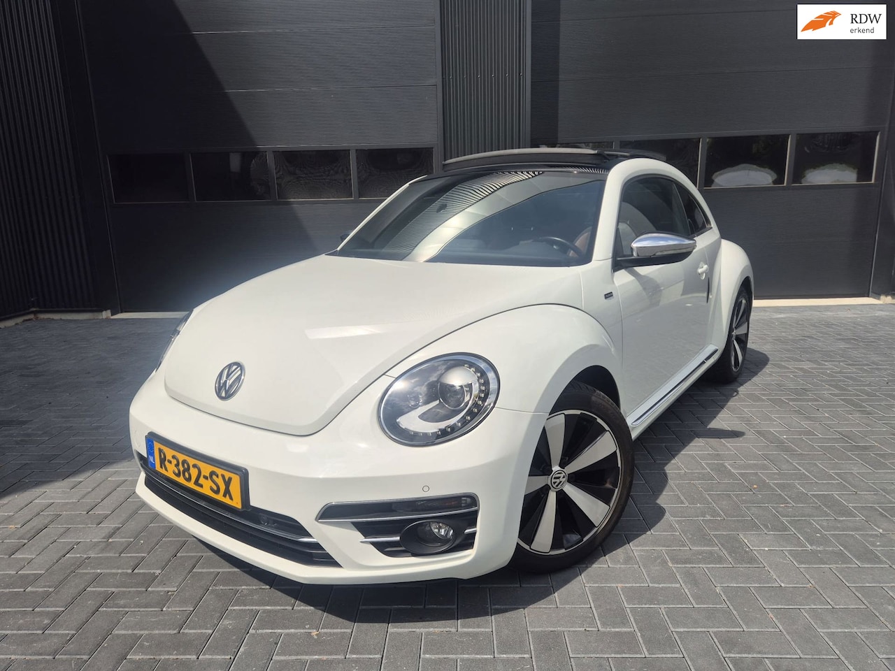 Volkswagen Beetle - 1.4 TSI Exclusive Series Allstar | Navi | Clima | Panoramadak | - AutoWereld.nl