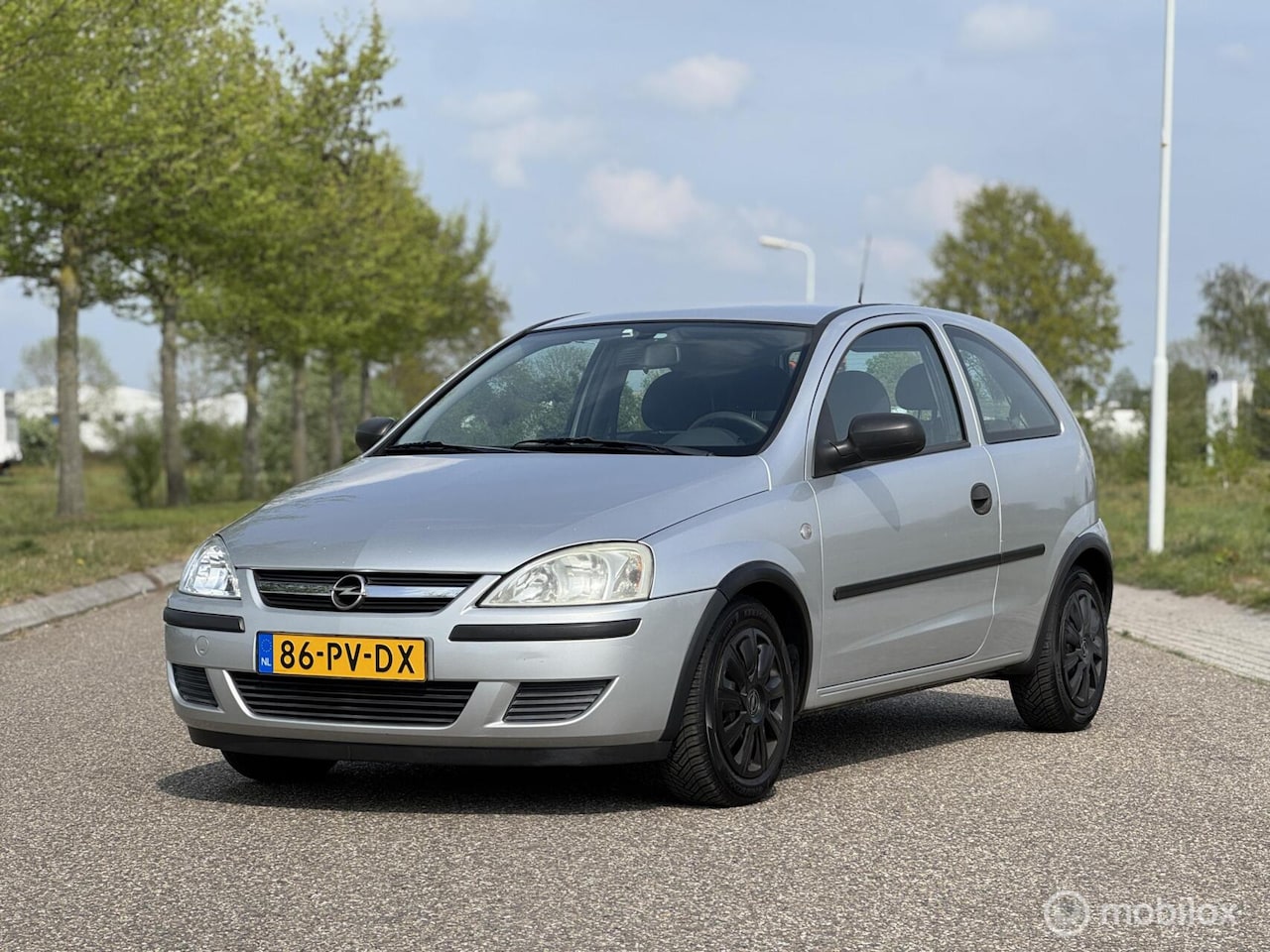 Opel Corsa - 1.2-16V Rhythm Cruisecontrol - AutoWereld.nl