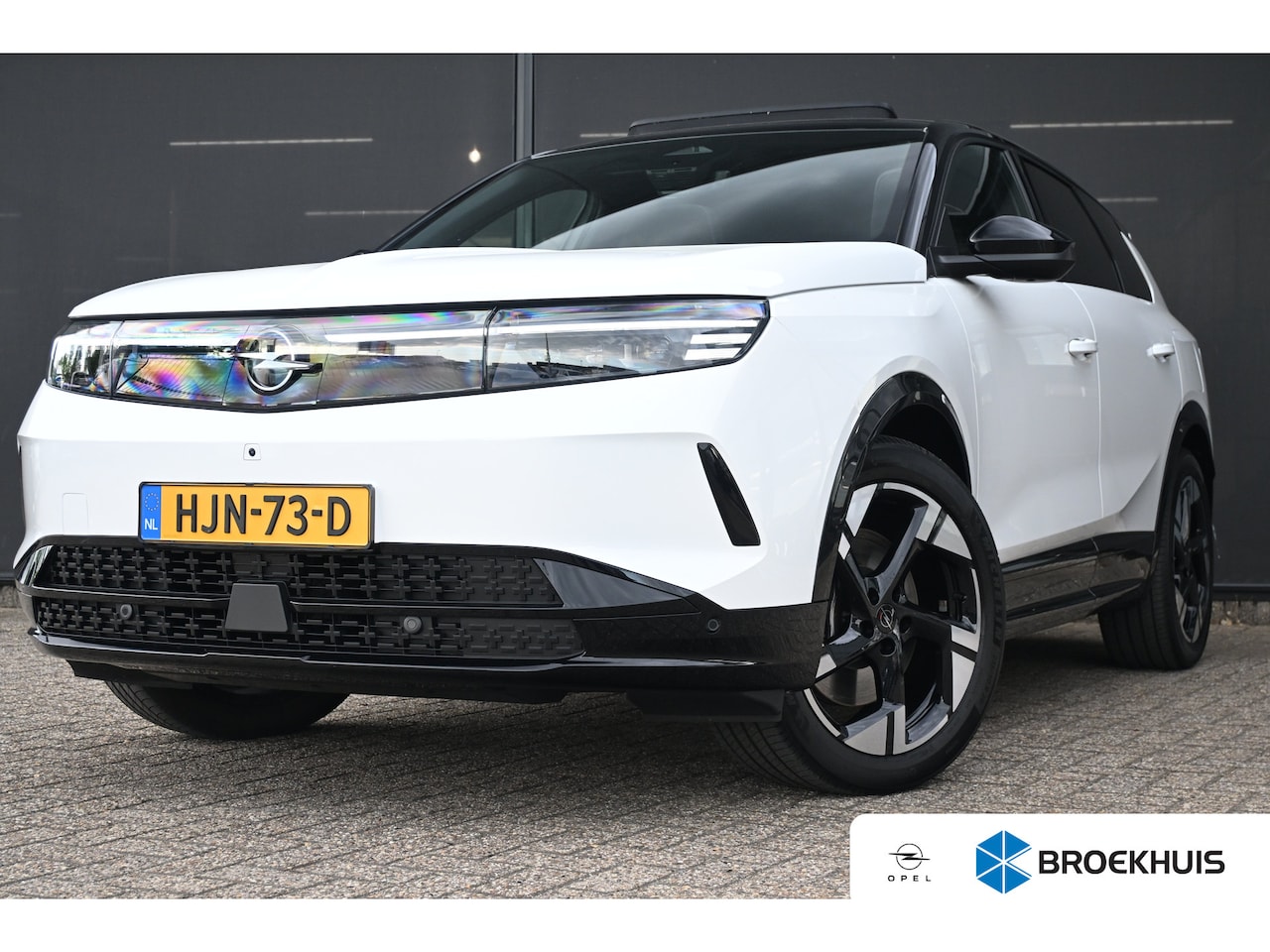 Opel Grandland Electric - GS 73kWh Ultimate | Panoramadak | Lederen bekleding | Trekhaak | Focal | - AutoWereld.nl