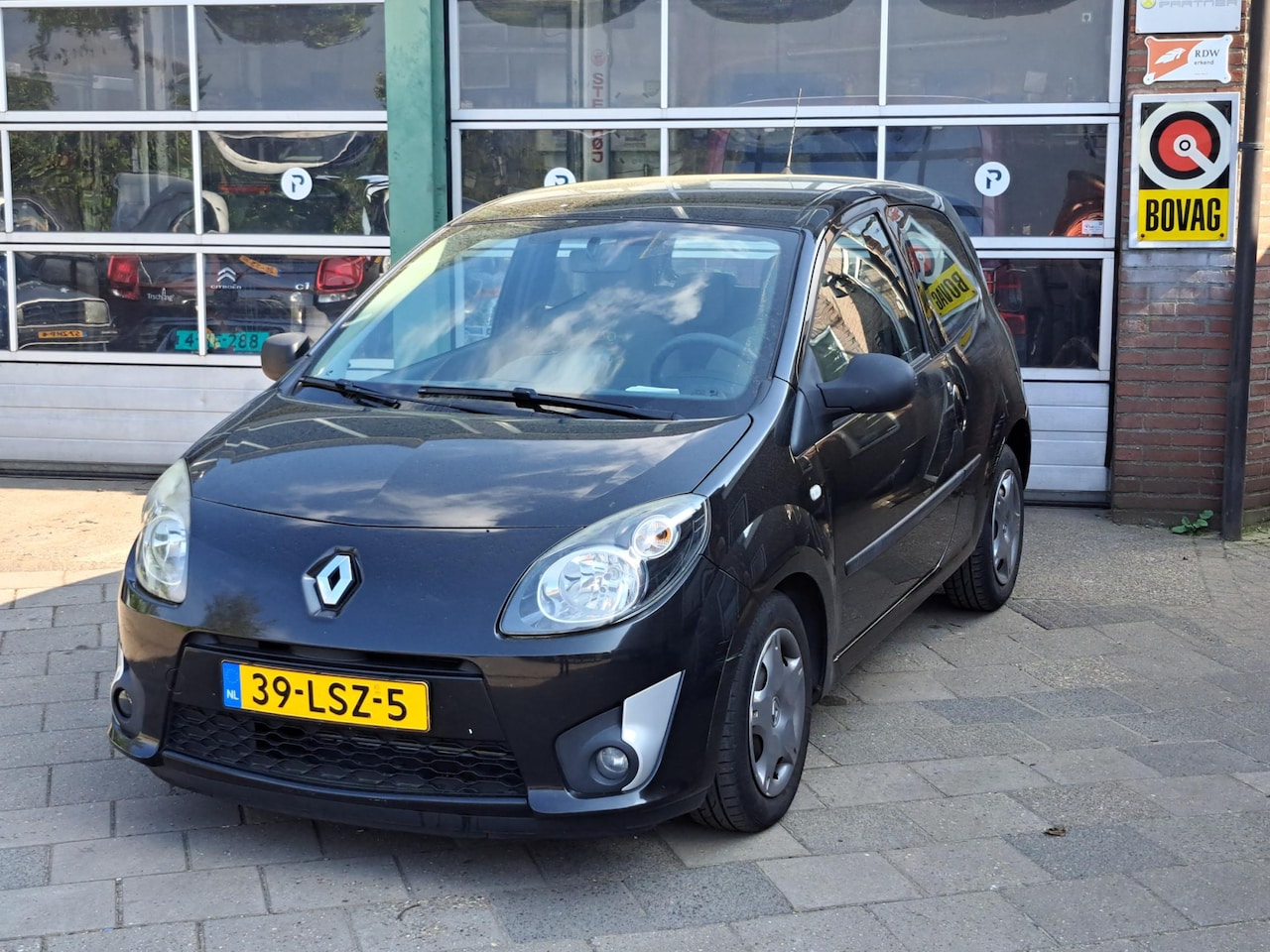 Renault Twingo - 1.2-16V Authentique 1.2-16V Authentique - AutoWereld.nl