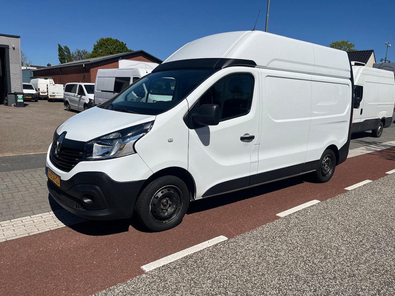 Renault Trafic - 1.6 dCi 92KW T29 L2H2 HOOG DAK LAADKLEP LBW KLIMA - AutoWereld.nl