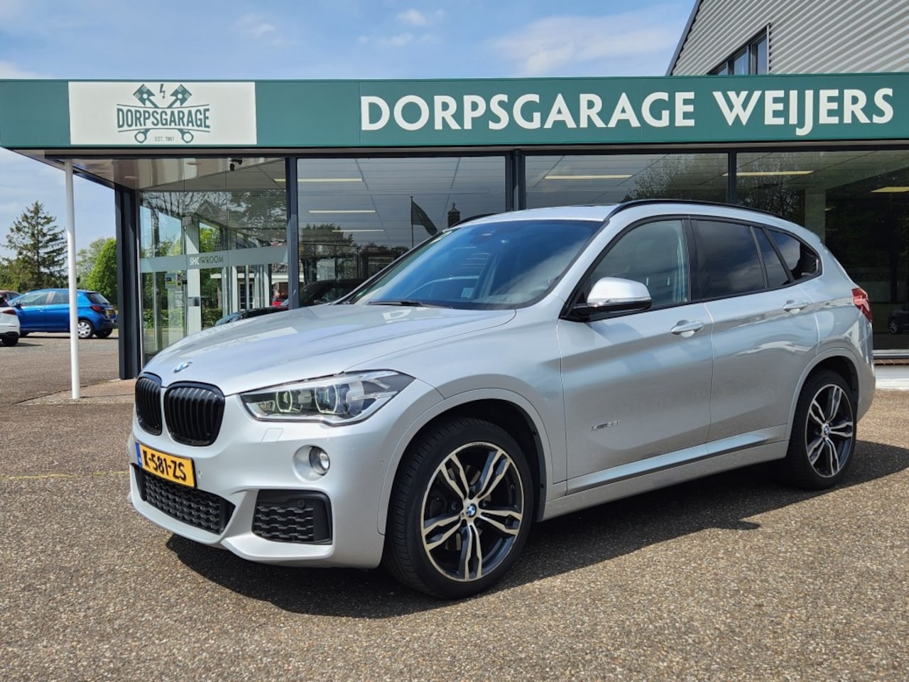 BMW X1 - XDrive25i High Executive, M-Sport, Panorama, Trekhaak, Leder, Harman Kardon - AutoWereld.nl