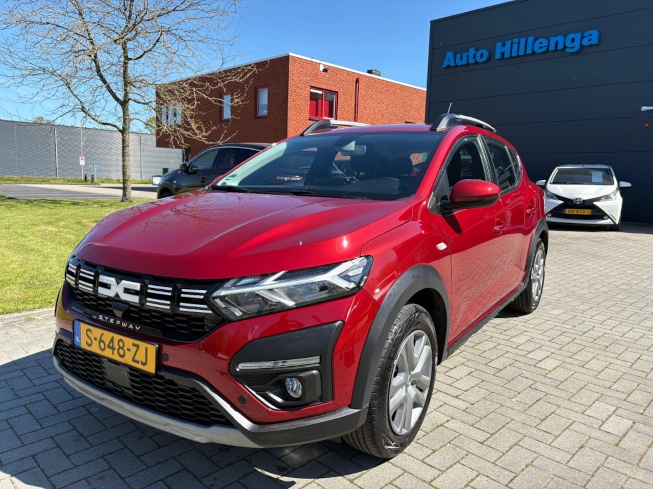 Dacia Sandero - 1.0 TCE 90 EXPRESS. - AutoWereld.nl