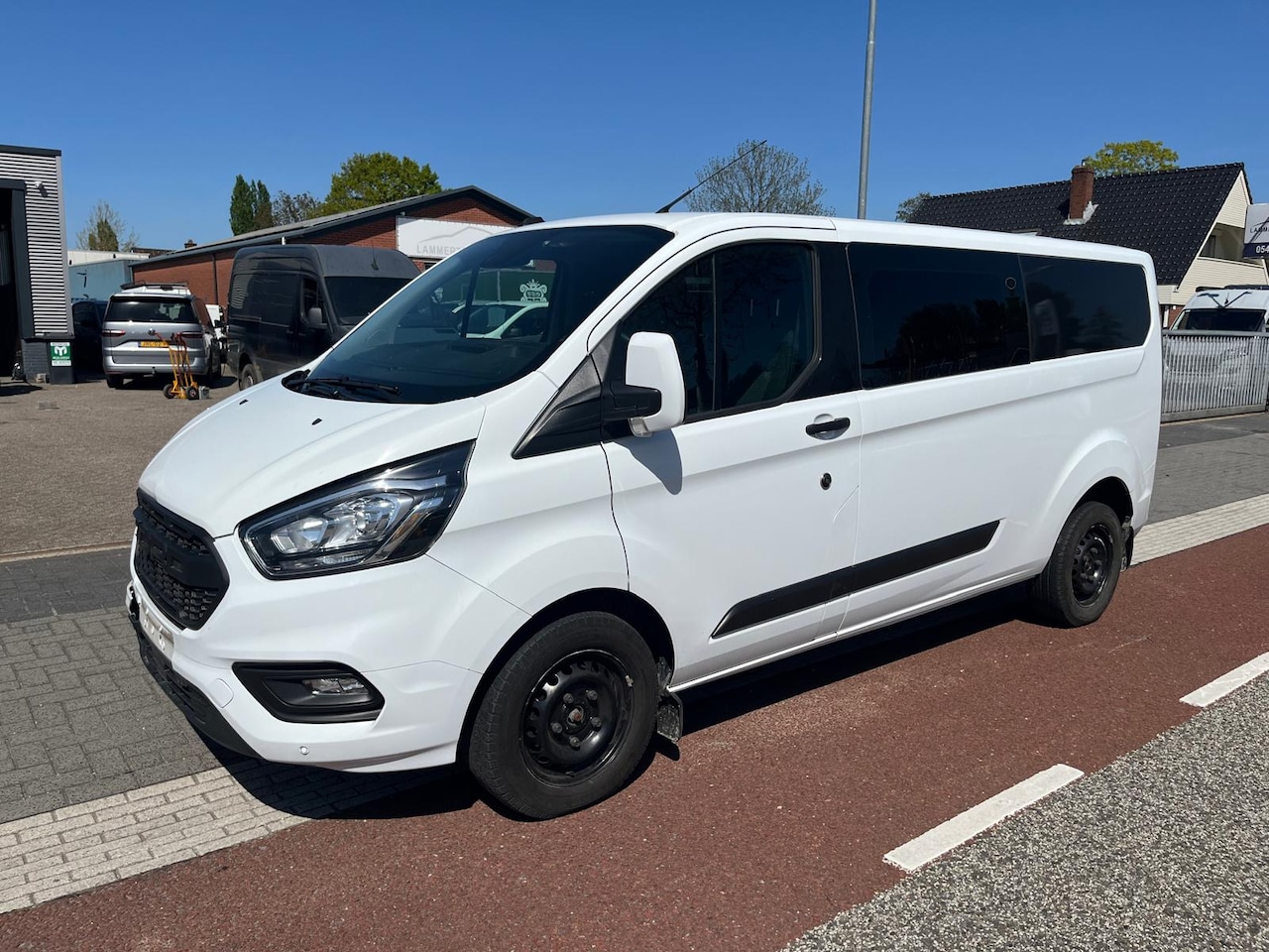 Ford Transit Custom - 320 2.0 TDCI 95KW L2H1 DC LANG AIRCO KLIMA EURO6 - AutoWereld.nl