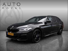 BMW 5-serie Touring - 530e xDrive Business Edition Plus LASER KOPLAMPEN | HEAD-UP DISPLAY | PANORAMADAK | M-SPOR