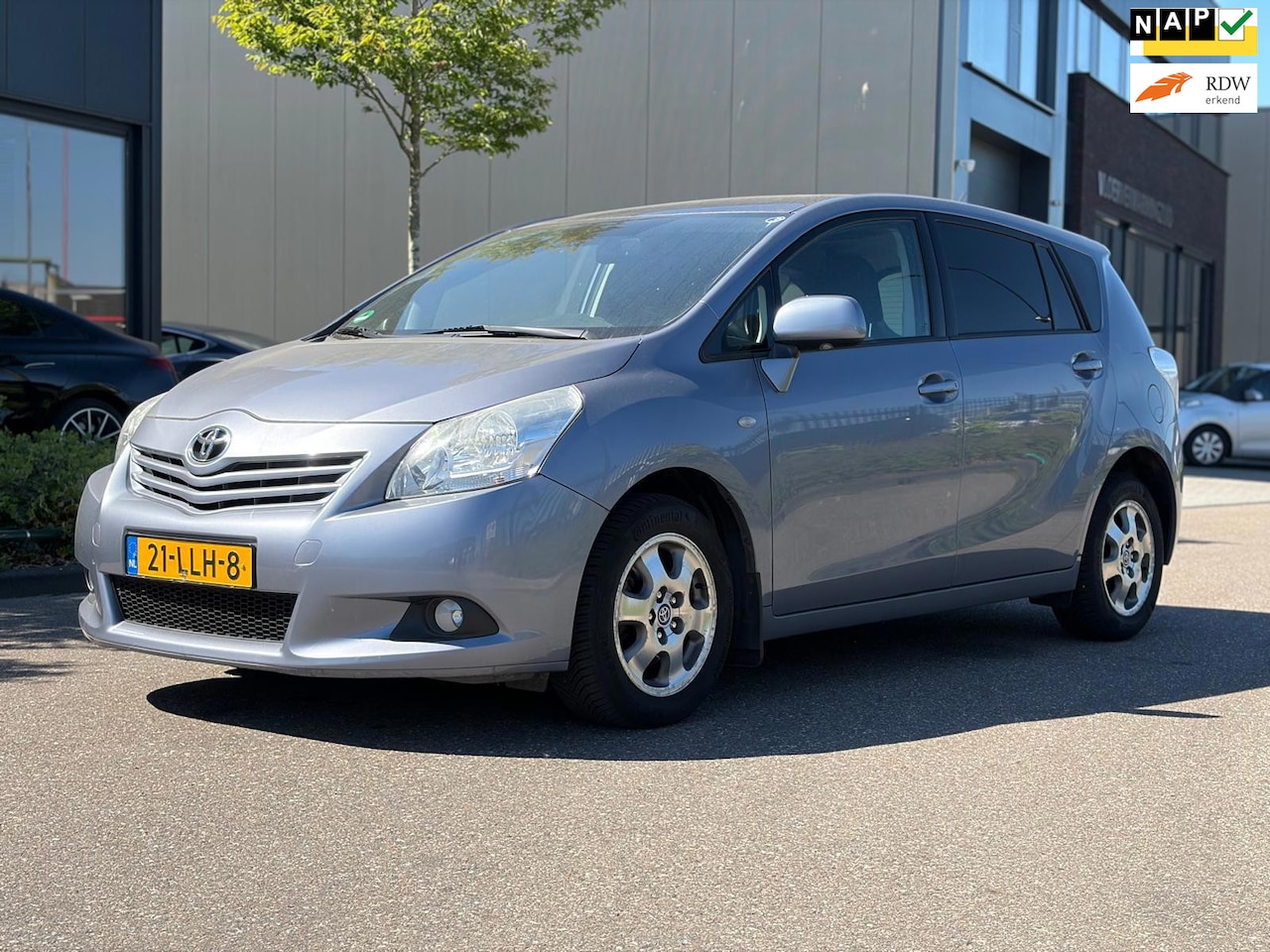 Toyota Verso - 1.8 VVT-i Panoramic 7p. 1.8 VVT-i Panoramic 7p EXPORT - AutoWereld.nl