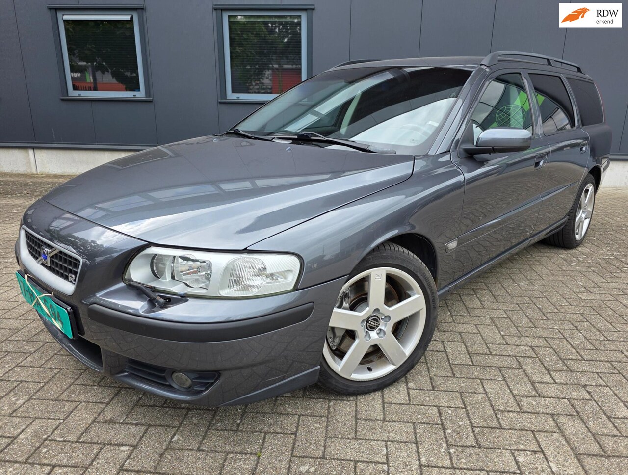 Volvo V70 - 2.5 R 2.5 R, netto € 12.350, zeldzame handbak, bijtel vriendelijk! - AutoWereld.nl
