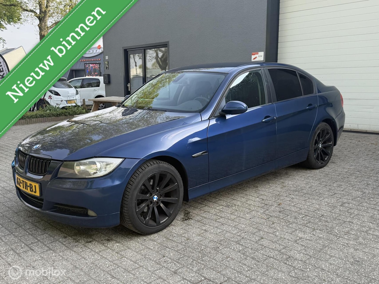 BMW 3-serie - 320i Executive / Goed onderhouden / Automaat / - AutoWereld.nl