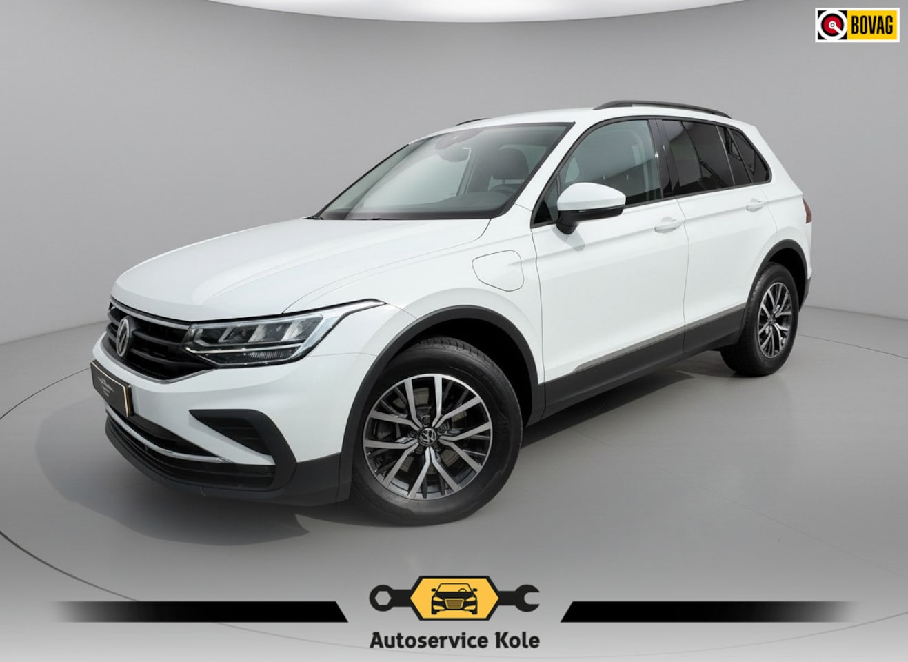 Volkswagen Tiguan - 1.4 TSI eHybrid Life * Navigatie * Stoelverwarming * Virtual Cockpit * Adaptieve Cruise Co - AutoWereld.nl