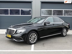 Mercedes-Benz E-klasse - 200 d Automaat / Navigatie / Xenon / LED / Leder / Trekhaak / Unieke Km Stand / Dealer Ond