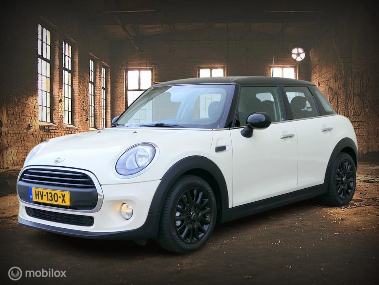 MINI Cooper - Mini 1.5 - 2 eig. - navi - cruise - NL auto - AutoWereld.nl