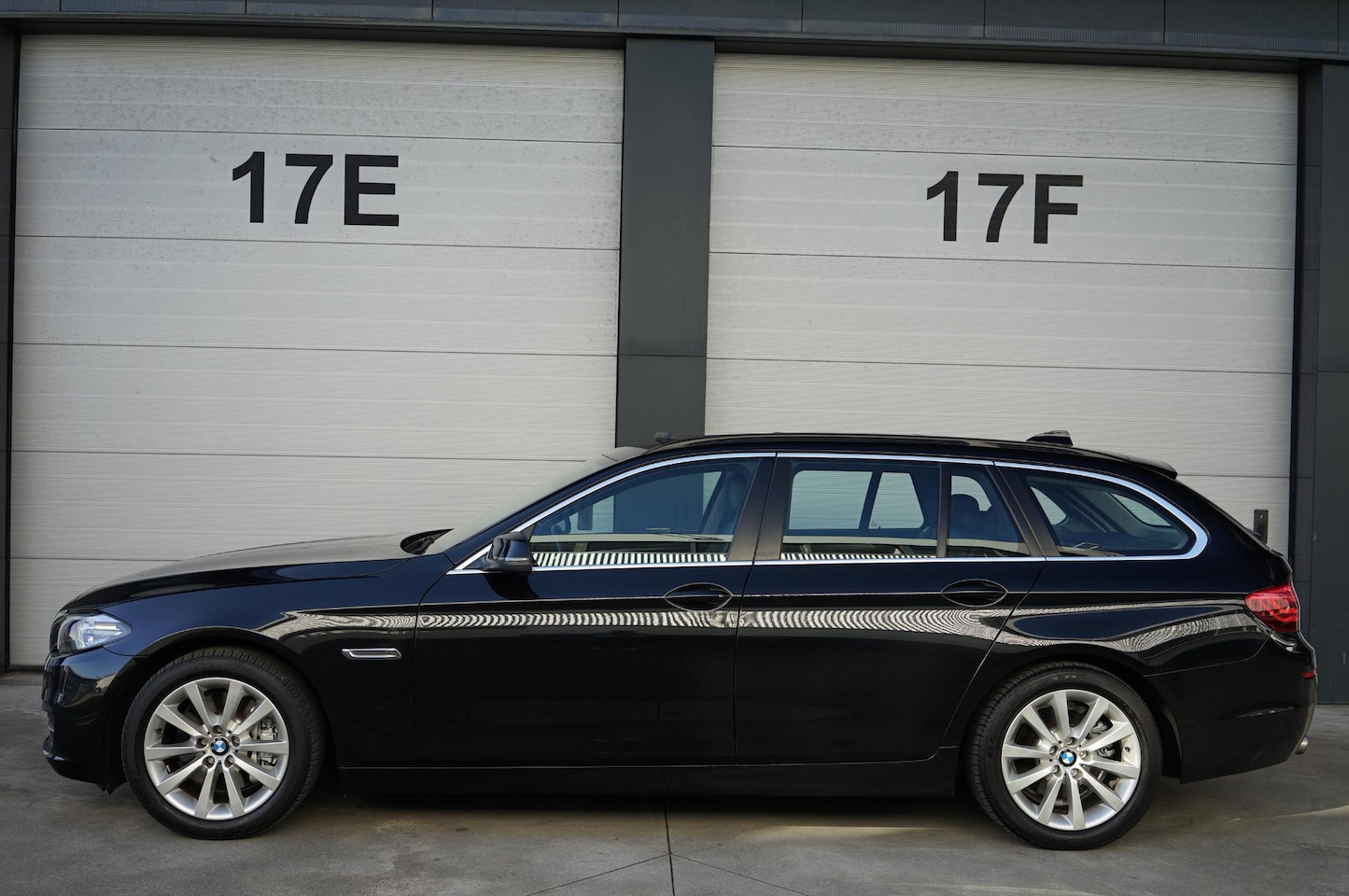 BMW 5-serie Touring - 528i Executive 528i Executive - AutoWereld.nl