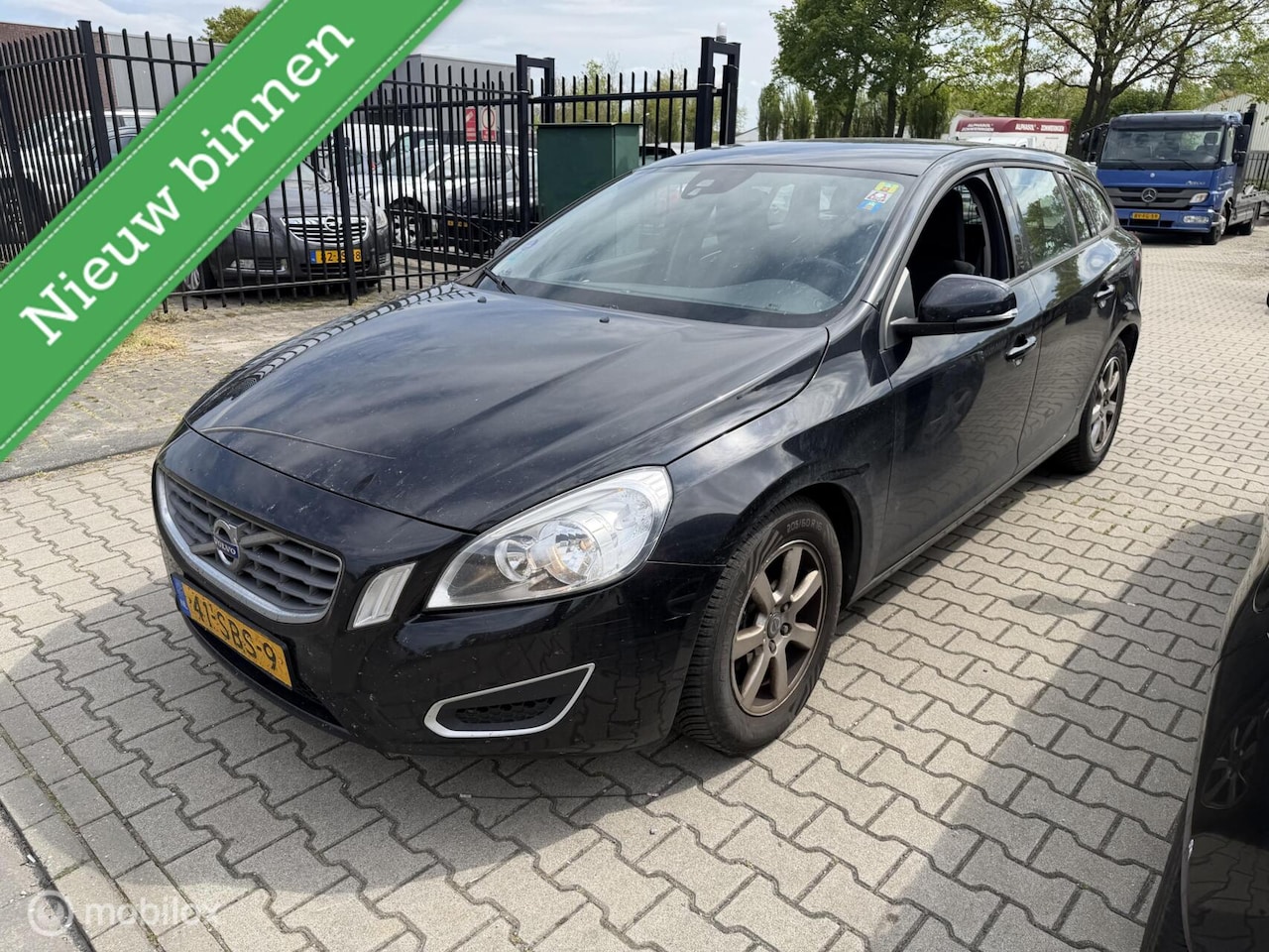 Volvo V60 - 1.6 T3 Summum 1.6 T3 Summum - AutoWereld.nl