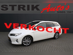 Toyota Auris Touring Sports - 1.8 Hybrid Executive - TREKHAAK - PANORAMADAK - CAMERA - 1e EIGENAAR