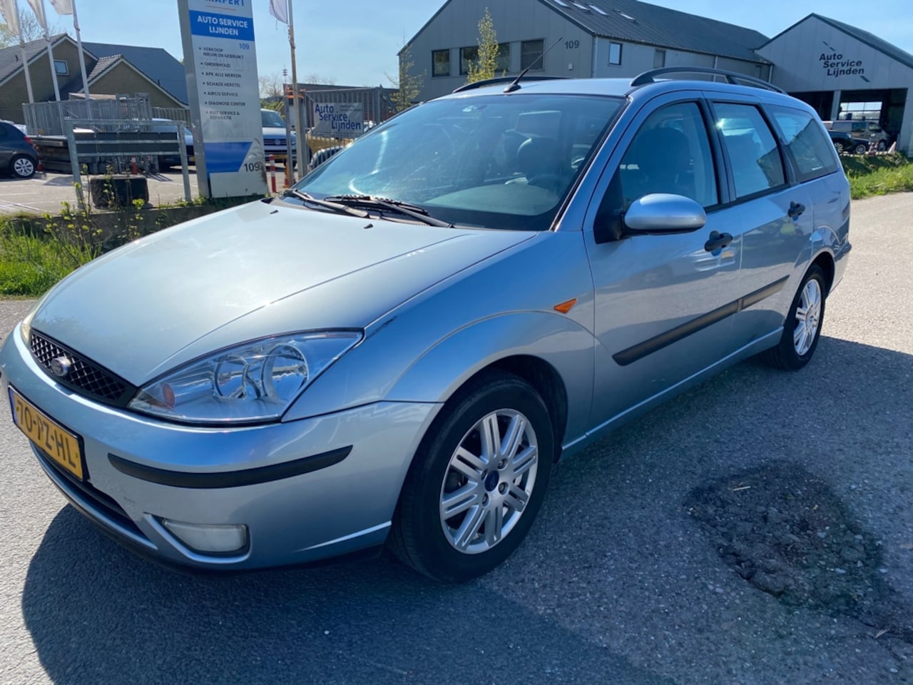Ford Focus Wagon - 1.6-16V Futura 1.6-16V Futura - AutoWereld.nl