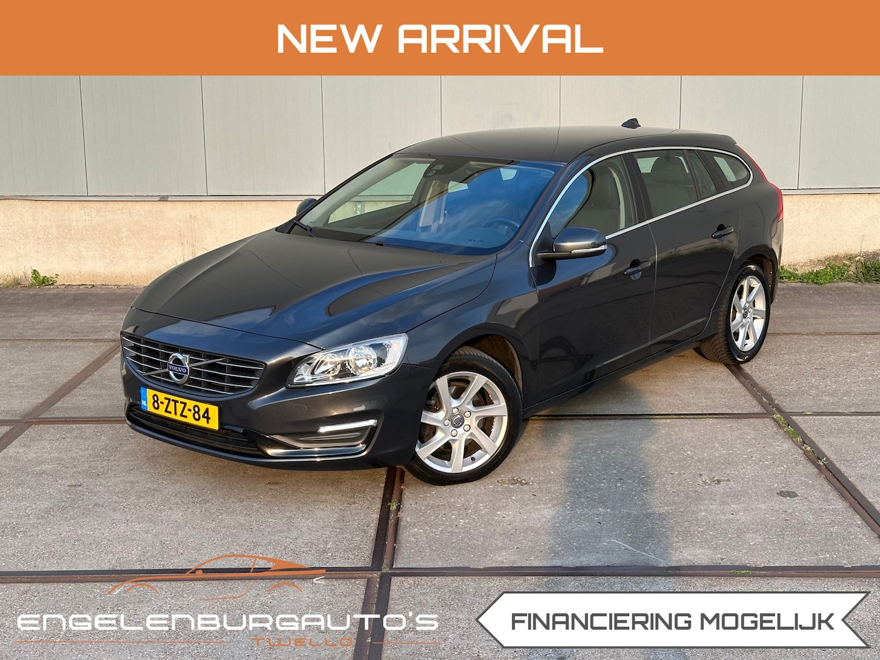 Volvo V60 - 1.6 D2 Momentum automaat, NAP, Navi, - AutoWereld.nl