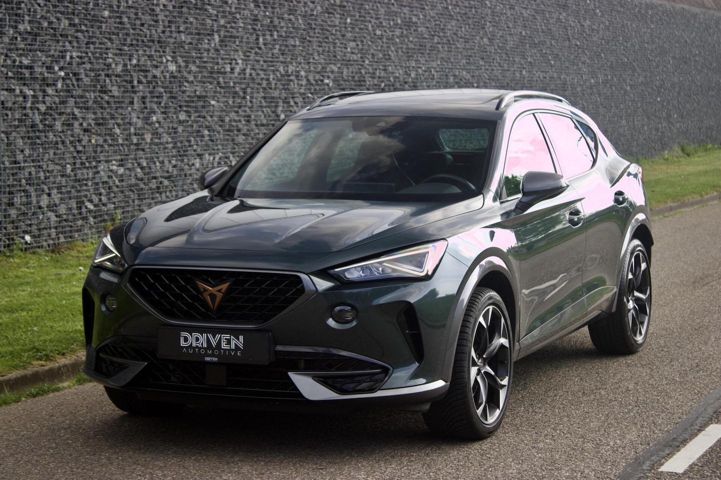 CUPRA Formentor - 1.5 TSI VZ | Pano - Beats - Camera - Keyless - AutoWereld.nl