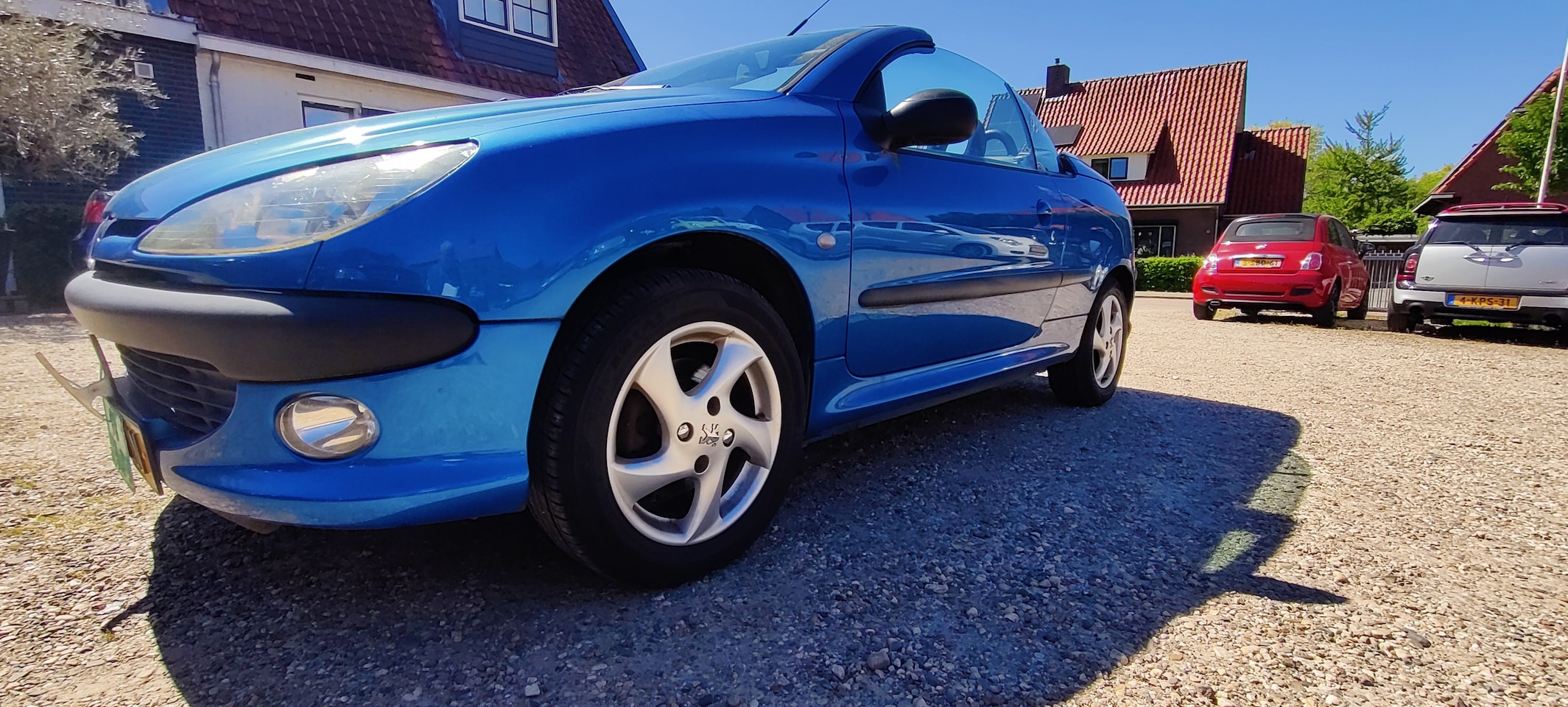 Peugeot 206 CC - 1.6-16V Meeneemprijs. Cabriolet. Radio via stuur te bedienen.