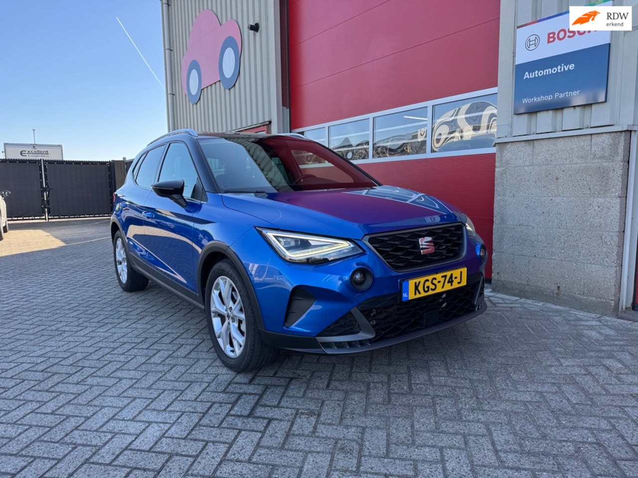 SEAT Arona - 1.0 EcoTSI FR Business Connect 1.0 EcoTSI FR Business Connect, DSG, Apple Carplay, Navigatie, Cruisecontrol, Two Tone, LM - AutoWereld.nl