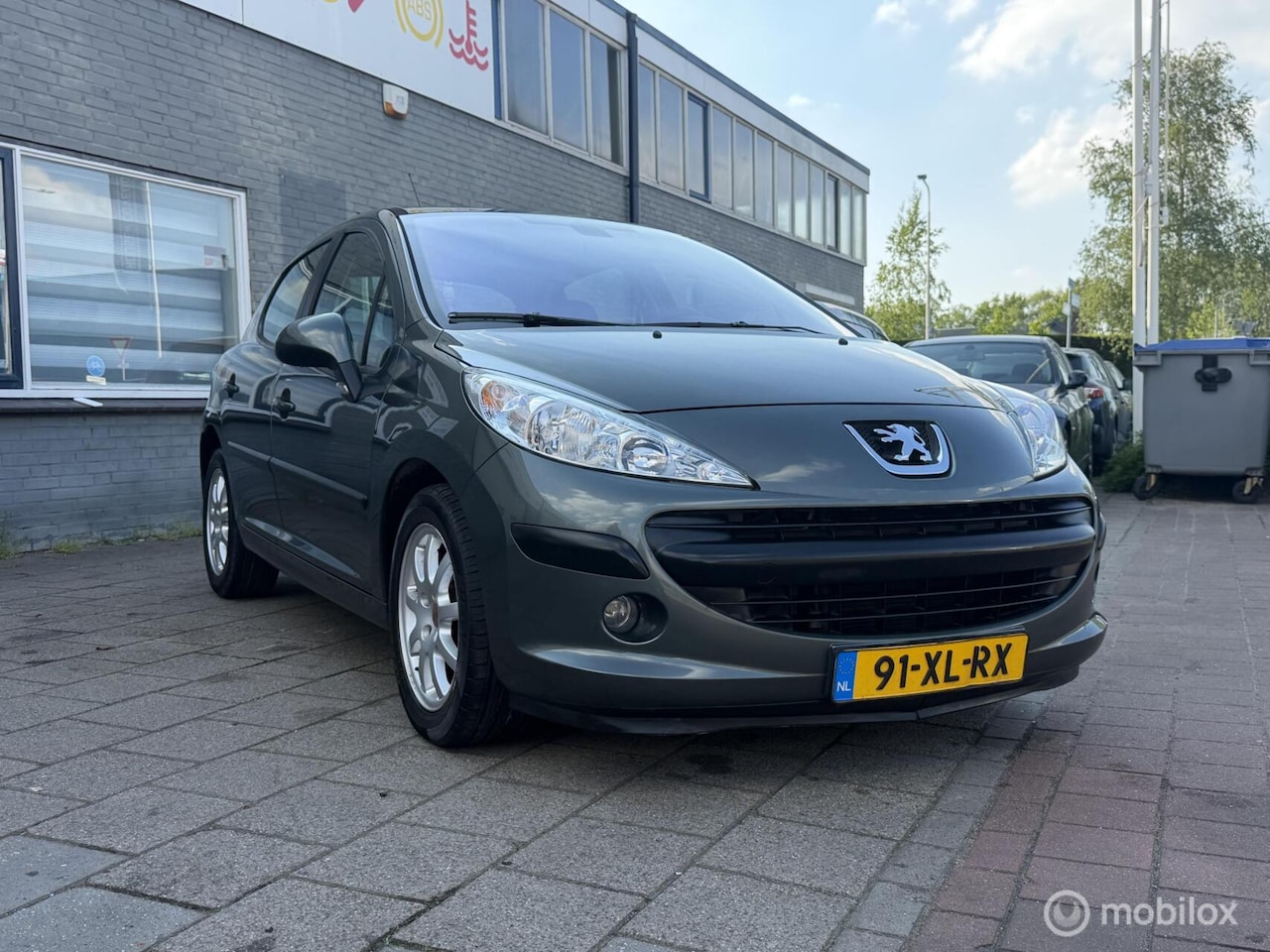 Peugeot 207 - 1.6 VTi XT 1.6 VTi XT - AutoWereld.nl